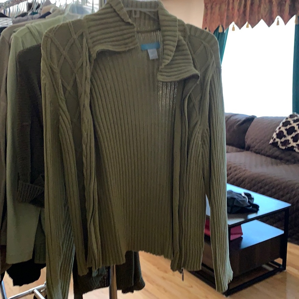 Green zip up knitted